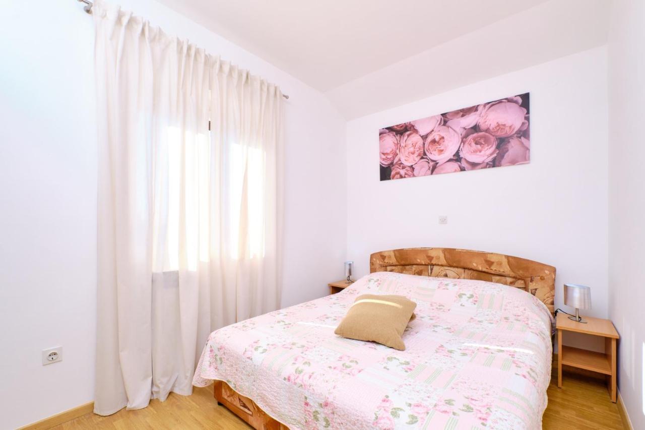 Apartments Vanda Мали-Лошинь Экстерьер фото