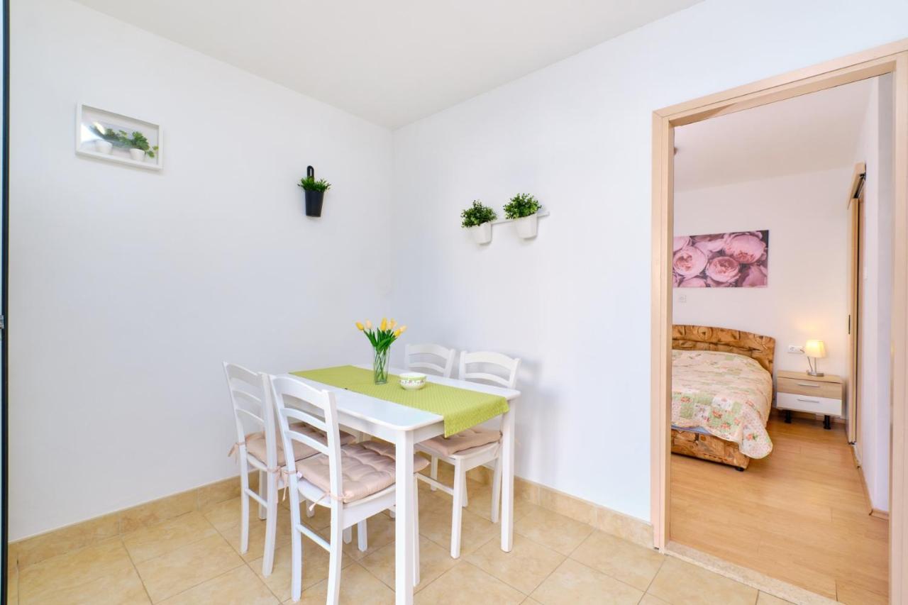 Apartments Vanda Мали-Лошинь Экстерьер фото