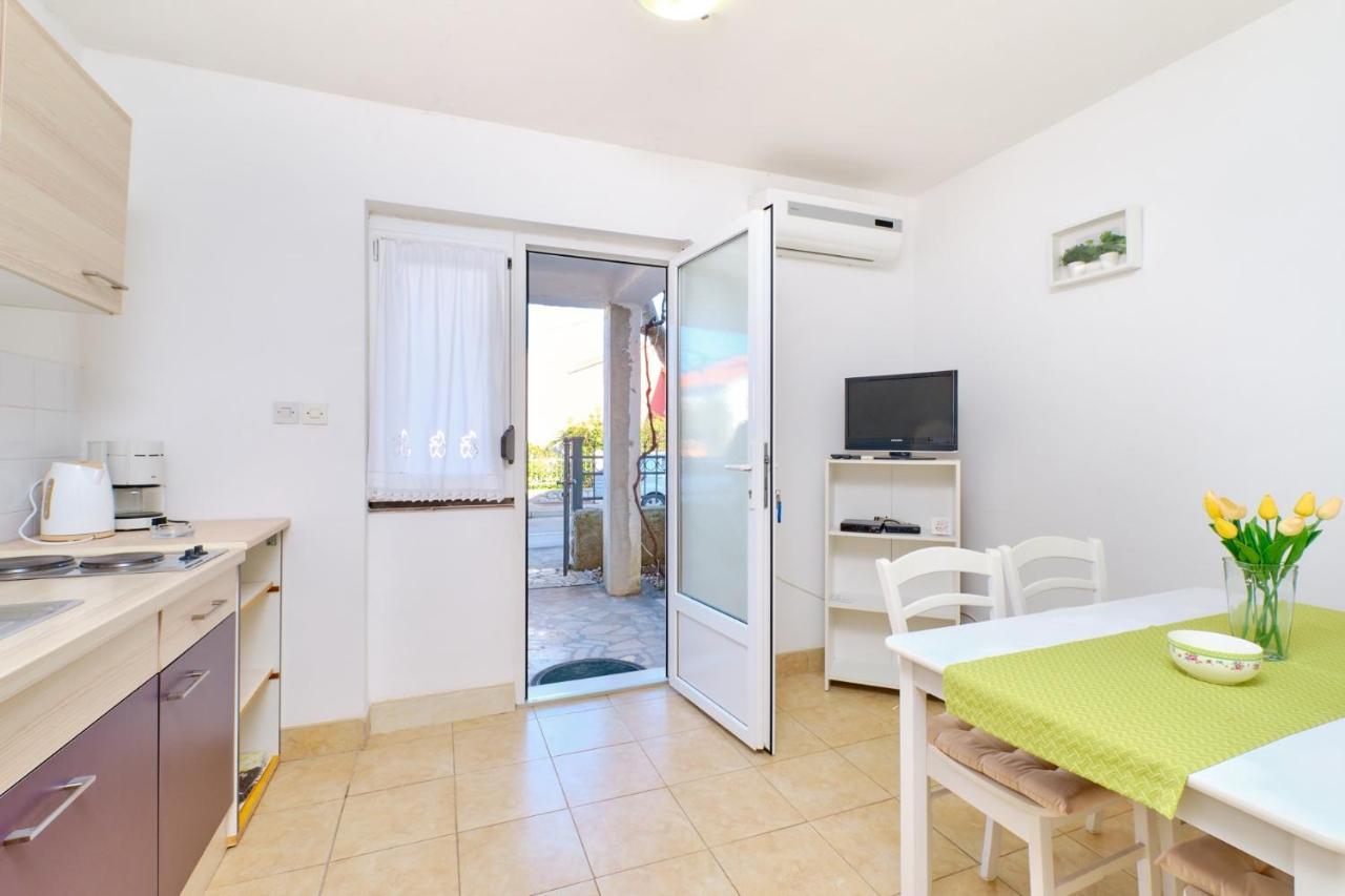 Apartments Vanda Мали-Лошинь Экстерьер фото